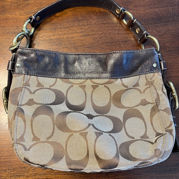 Coach Handbag - Picture 2 of 4